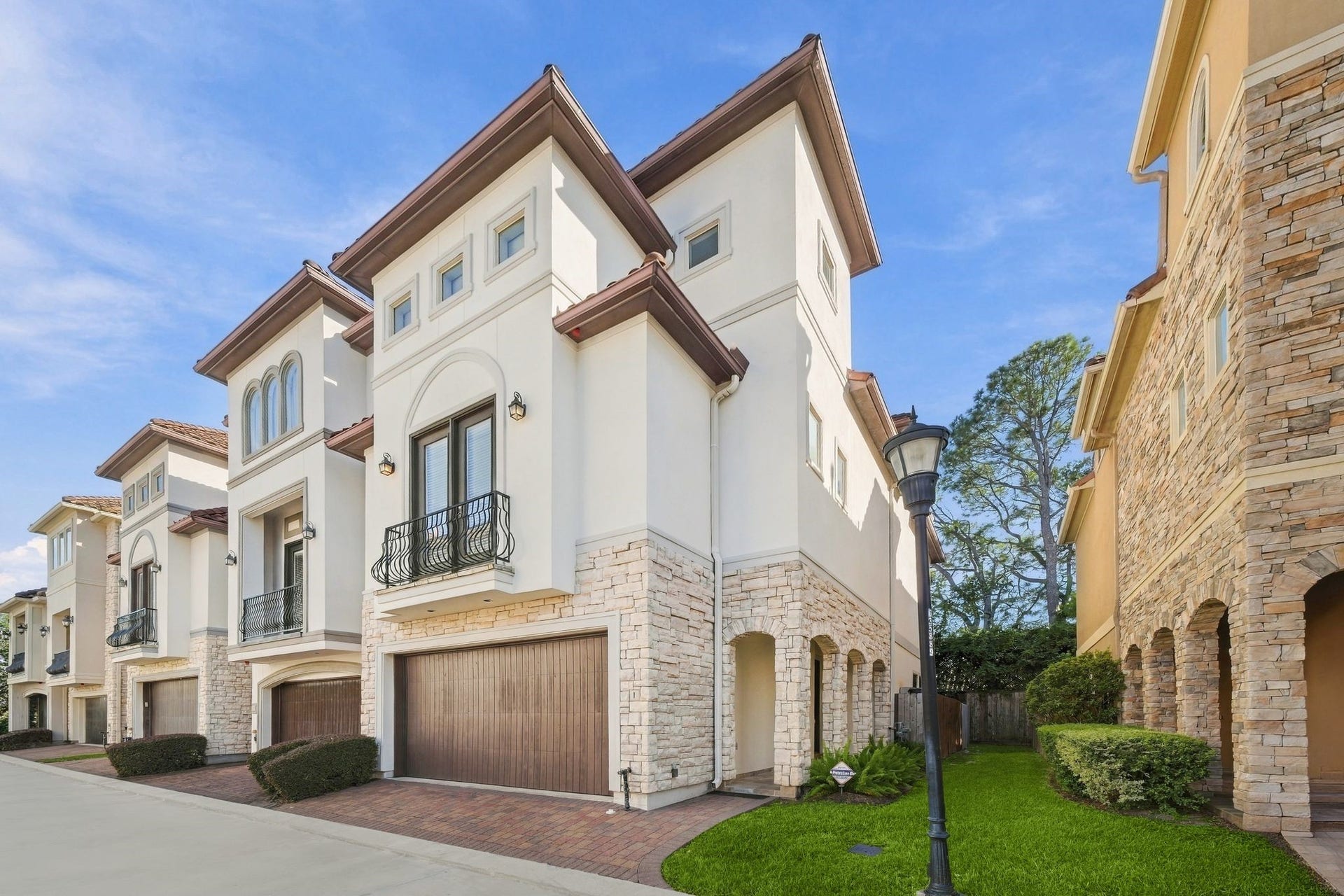 5531 Pine Street, #I, Houston, TX 77081 5531 Pine Street, #I, Houston, TX 77081