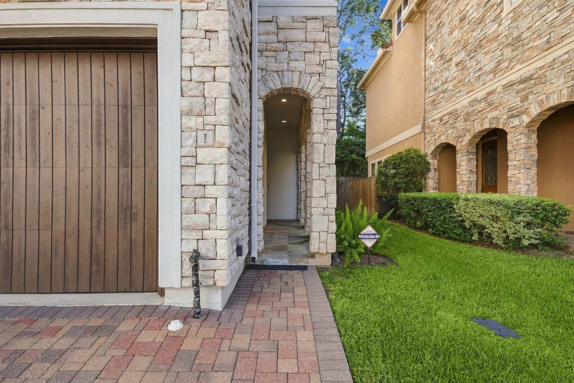 5531 Pine Street, #I, Houston, TX 77081 5531 Pine Street, #I, Houston, TX 77081