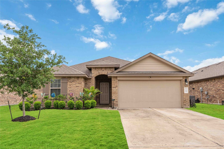 Property photo for 714 Ashley Falls Lane, Rosharon, TX