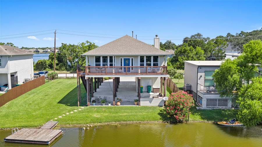 Property photo for 1133 E Meyer Road, Seabrook, TX
