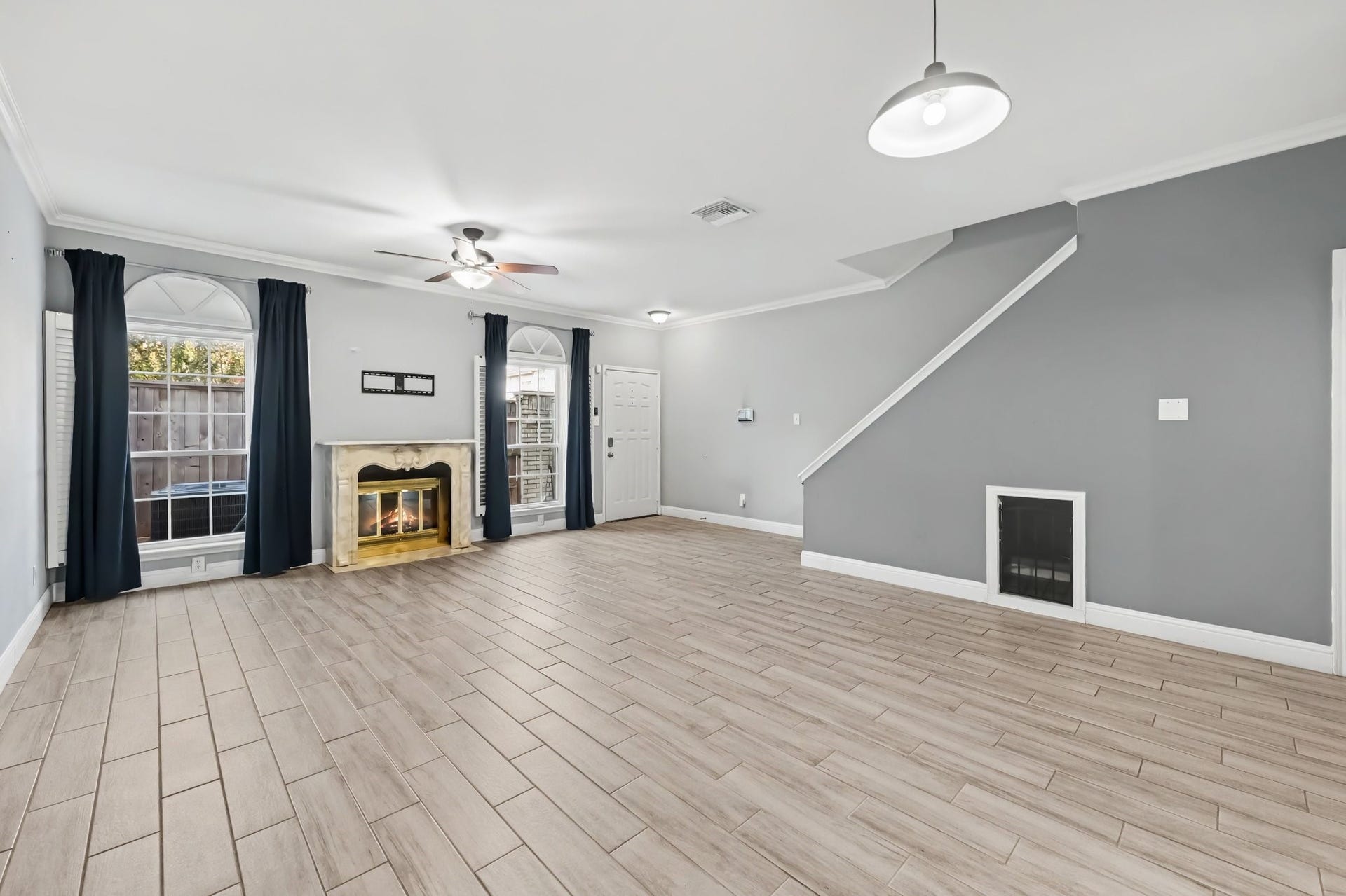 4001 Tanglewilde Street, #712, Houston, TX 77063 Living Room