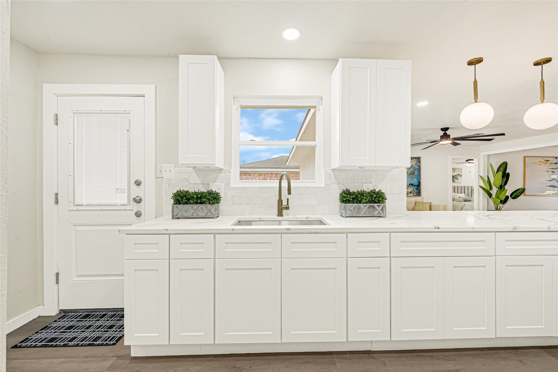 11102 Sagecanyon Drive, Houston, TX 77089 11102 Sagecanyon Drive, Houston, TX 77089