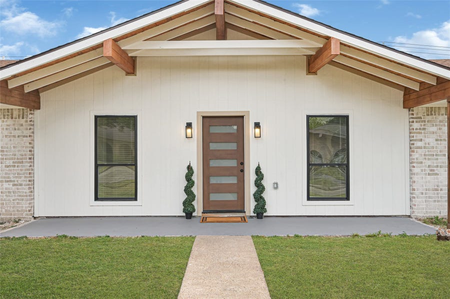 Property photo for 11102 Sagecanyon Drive, Houston, TX