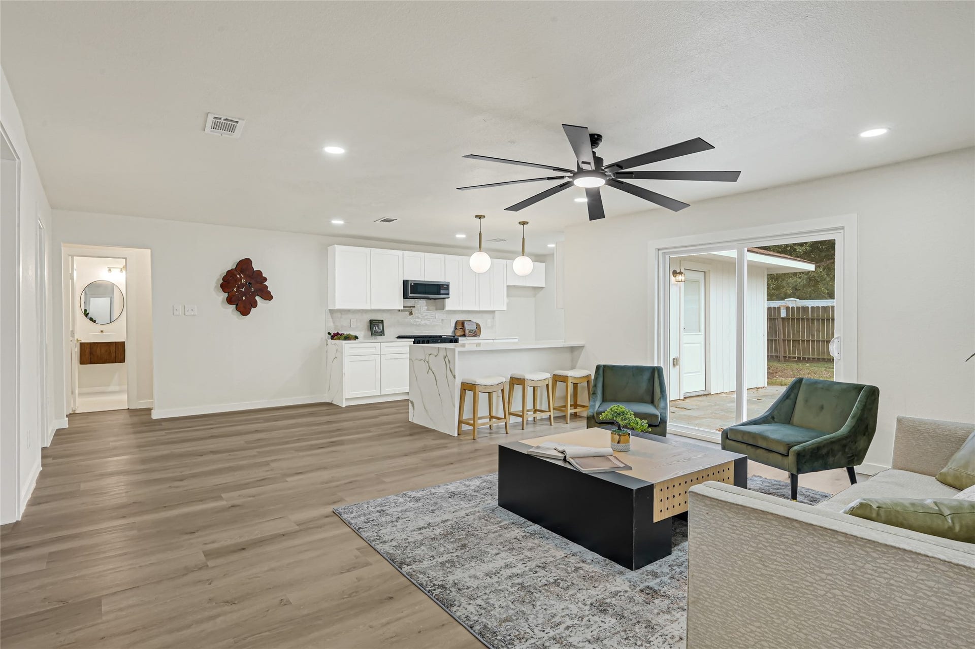 11102 Sagecanyon Drive, Houston, TX 77089 11102 Sagecanyon Drive, Houston, TX 77089