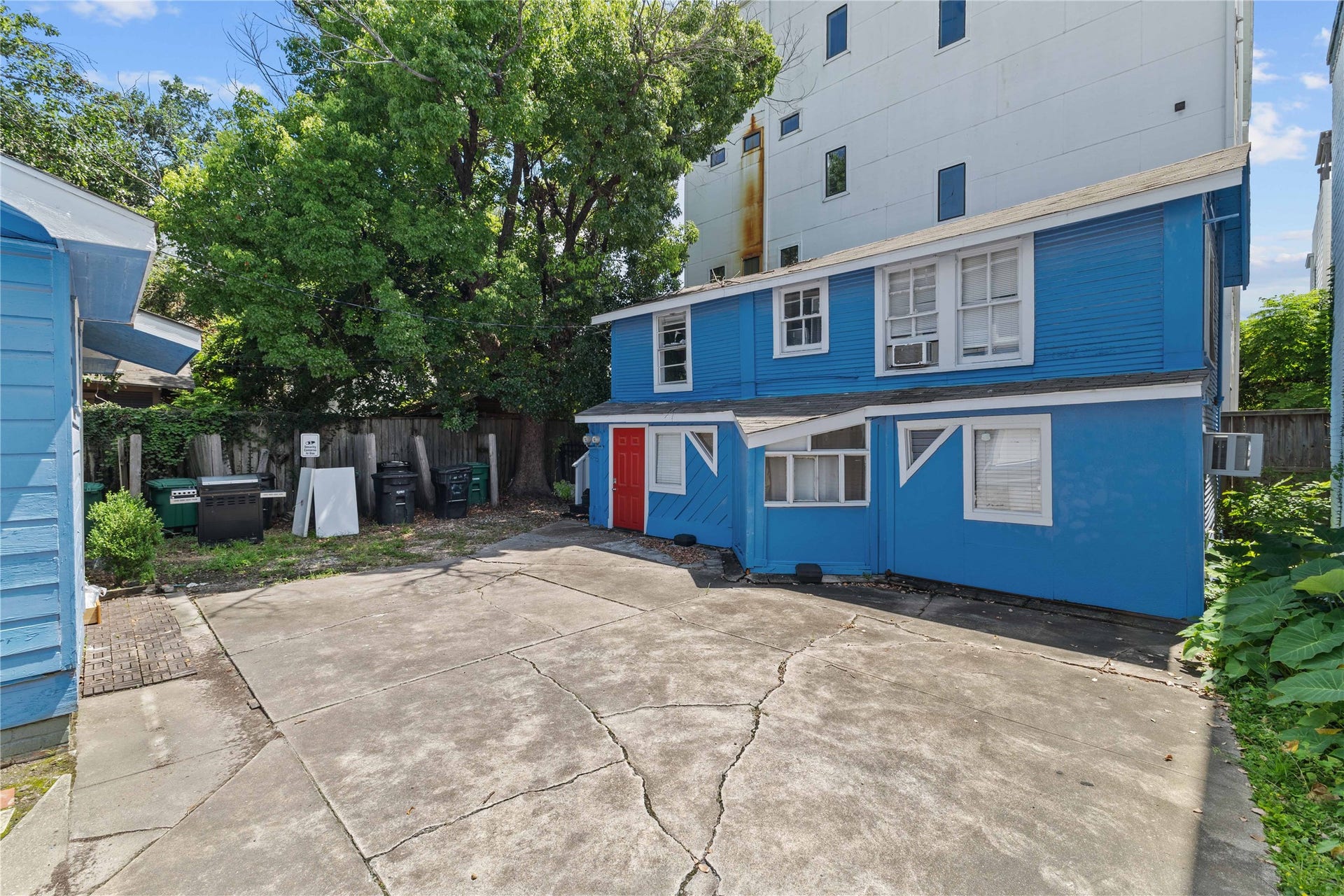 2511 Whitney, #A, Houston, TX 77006 2511 Whitney, #A, Houston, TX 77006
