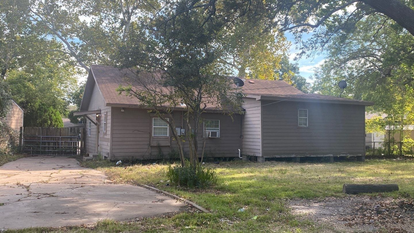 1918 Oleander Drive, La Marque, TX 77568 1918 Oleander Drive, La Marque, TX 77568