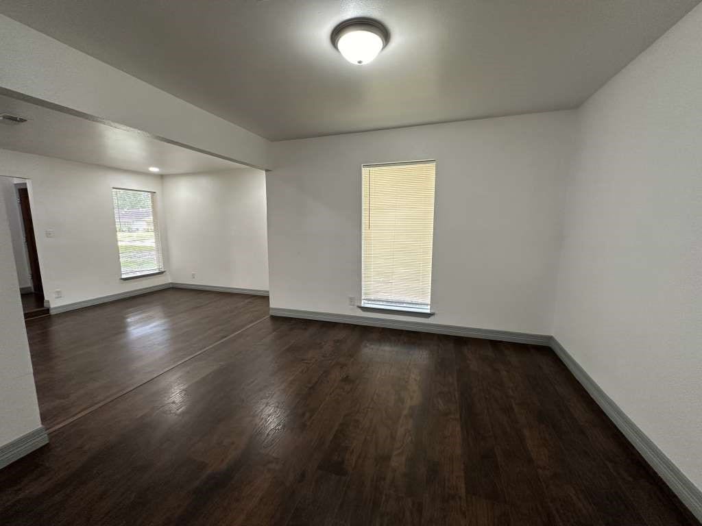 5850 Paisley Street, Houston, TX 77096 5850 Paisley Street, Houston, TX 77096