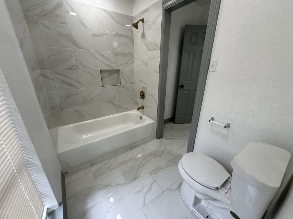 5850 Paisley Street, Houston, TX 77096 5850 Paisley Street, Houston, TX 77096