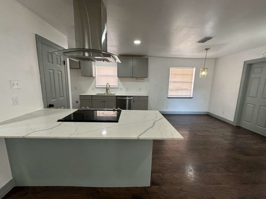 5850 Paisley Street, Houston, TX 77096 5850 Paisley Street, Houston, TX 77096