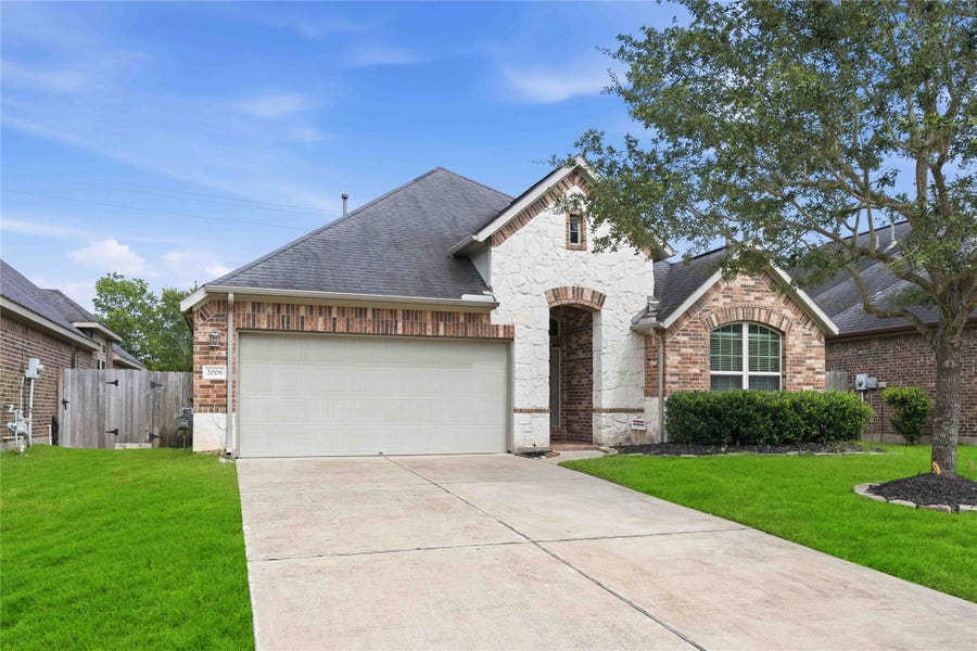 Property photo for 2006 Baron Sky Lane, Richmond, TX