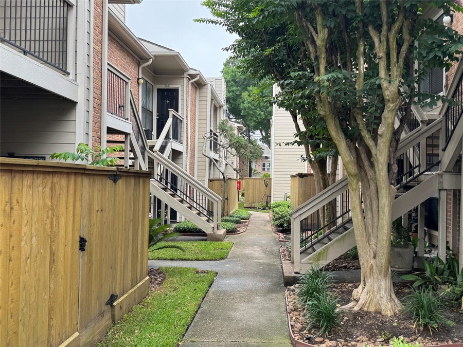 Property photo for 2001 Bering Drive, #2D, Houston, TX