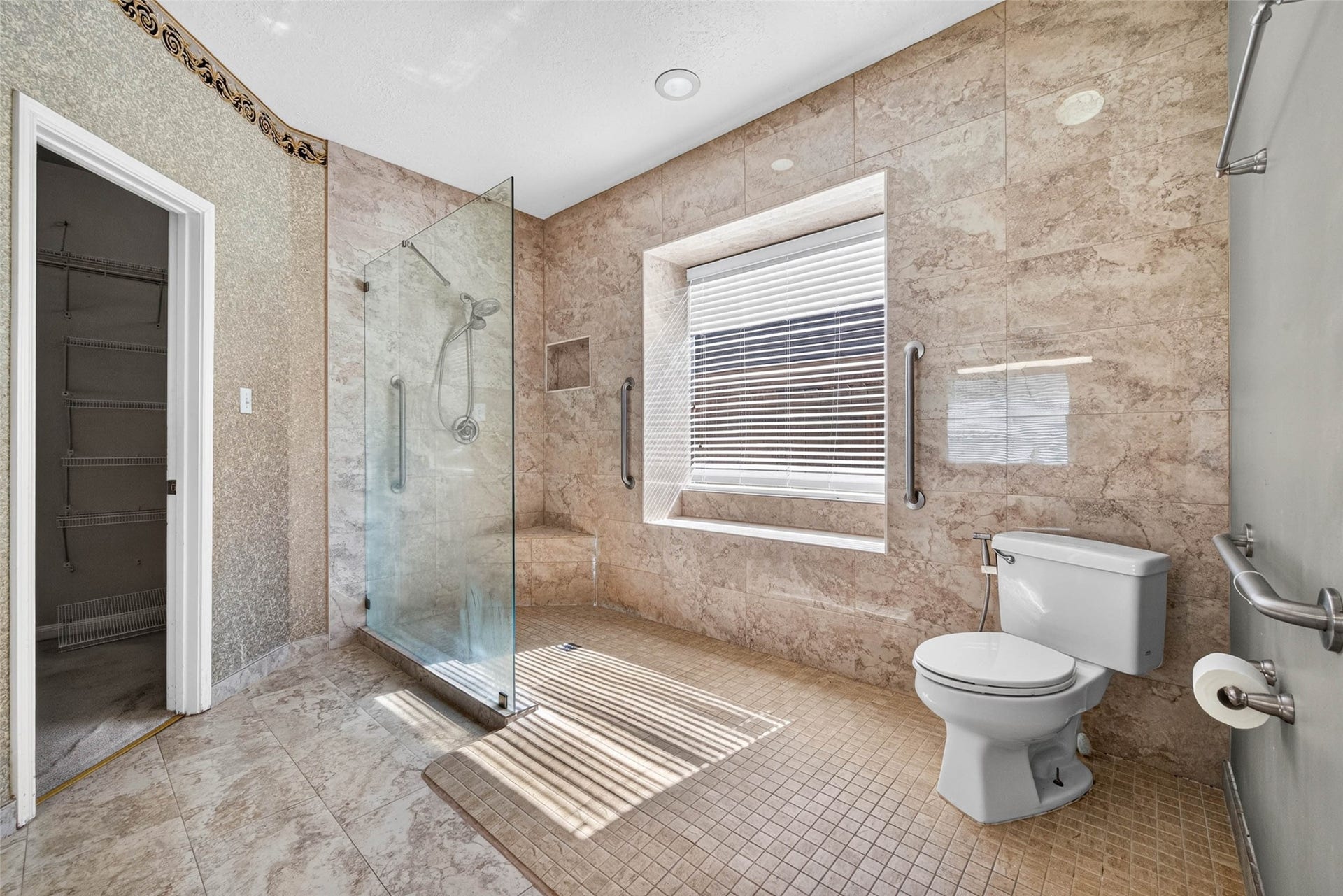 110 Annes Way, Stafford, TX 77477 110 Annes Way, Stafford, TX 77477