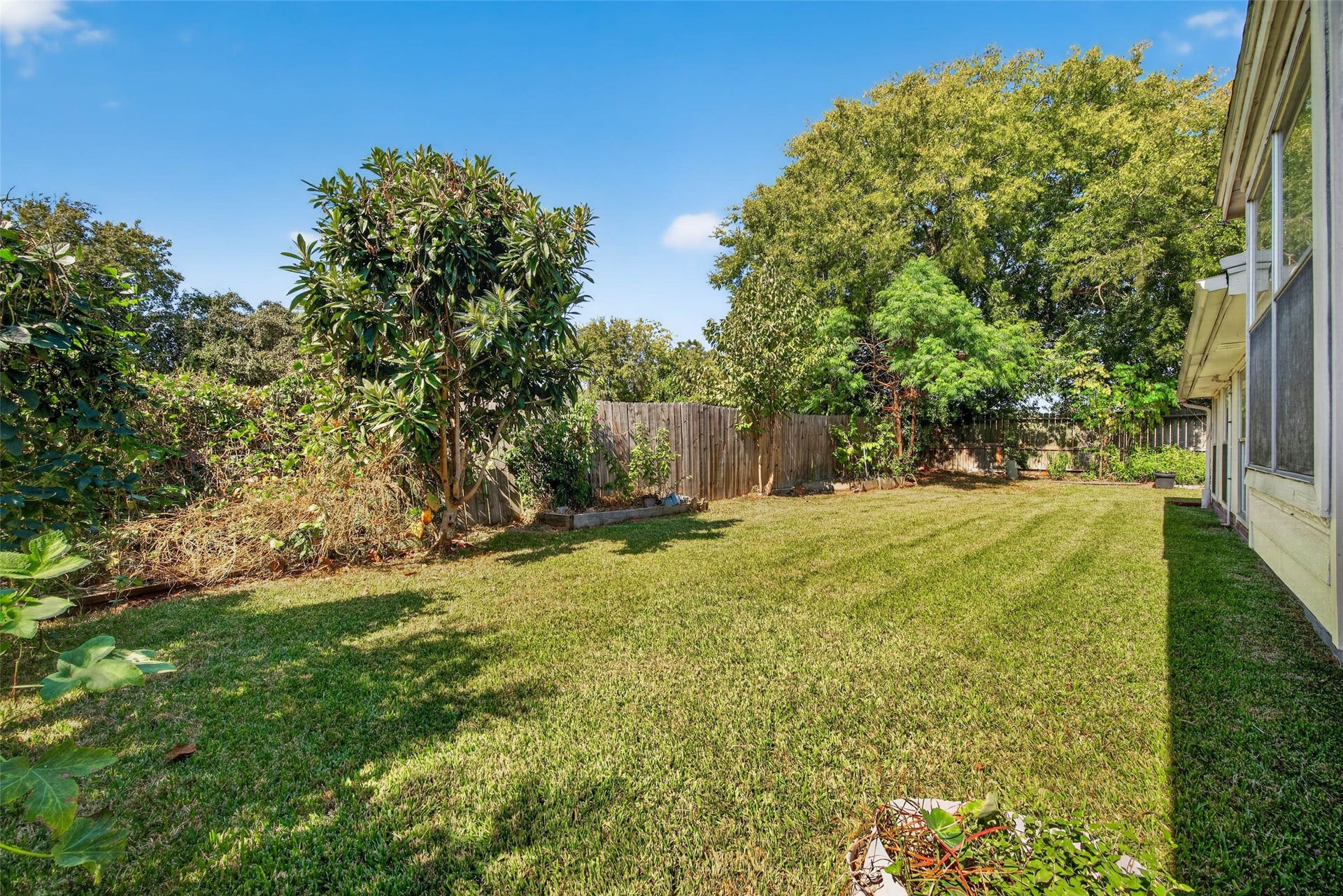 110 Annes Way, Stafford, TX 77477 110 Annes Way, Stafford, TX 77477