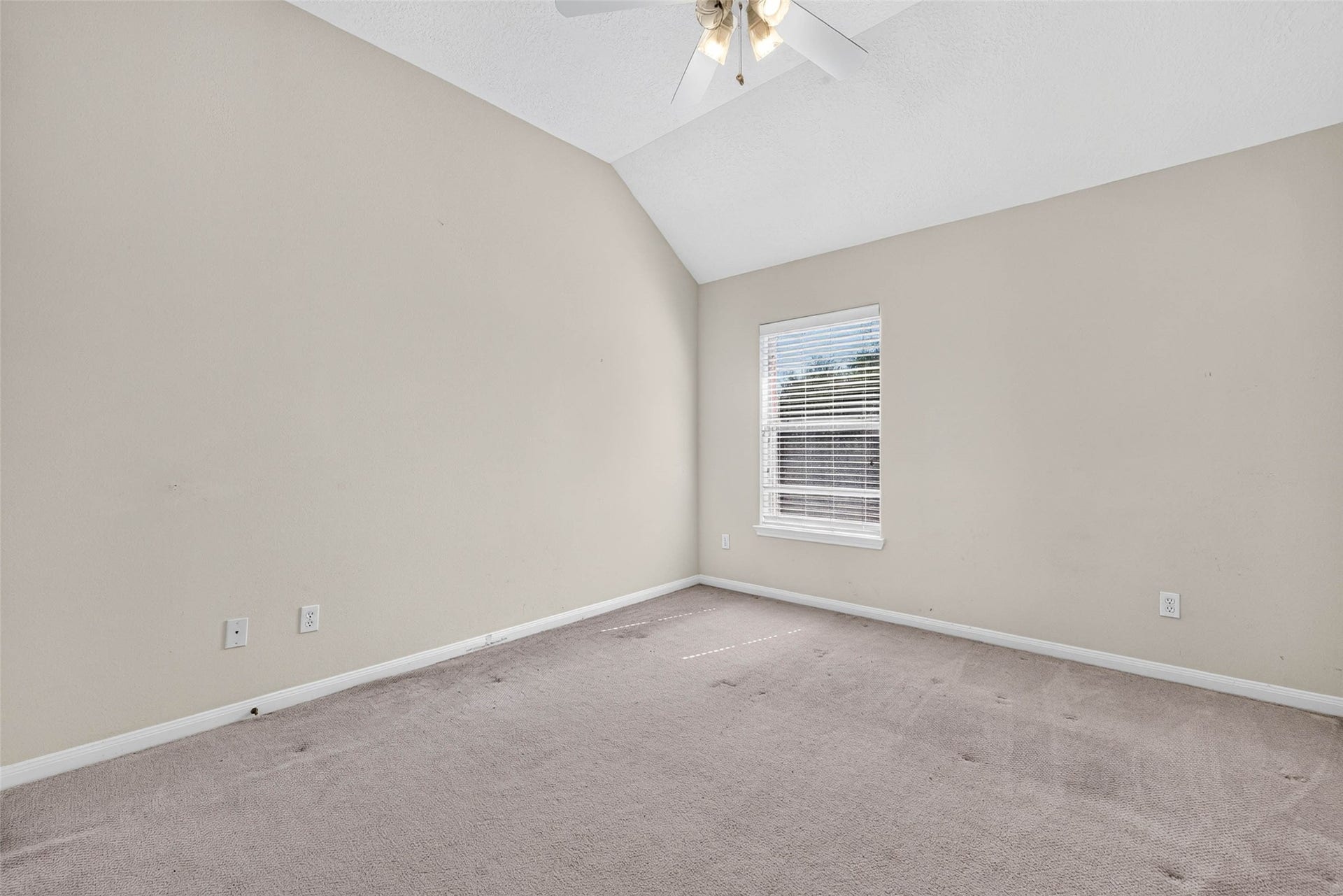 110 Annes Way, Stafford, TX 77477 110 Annes Way, Stafford, TX 77477