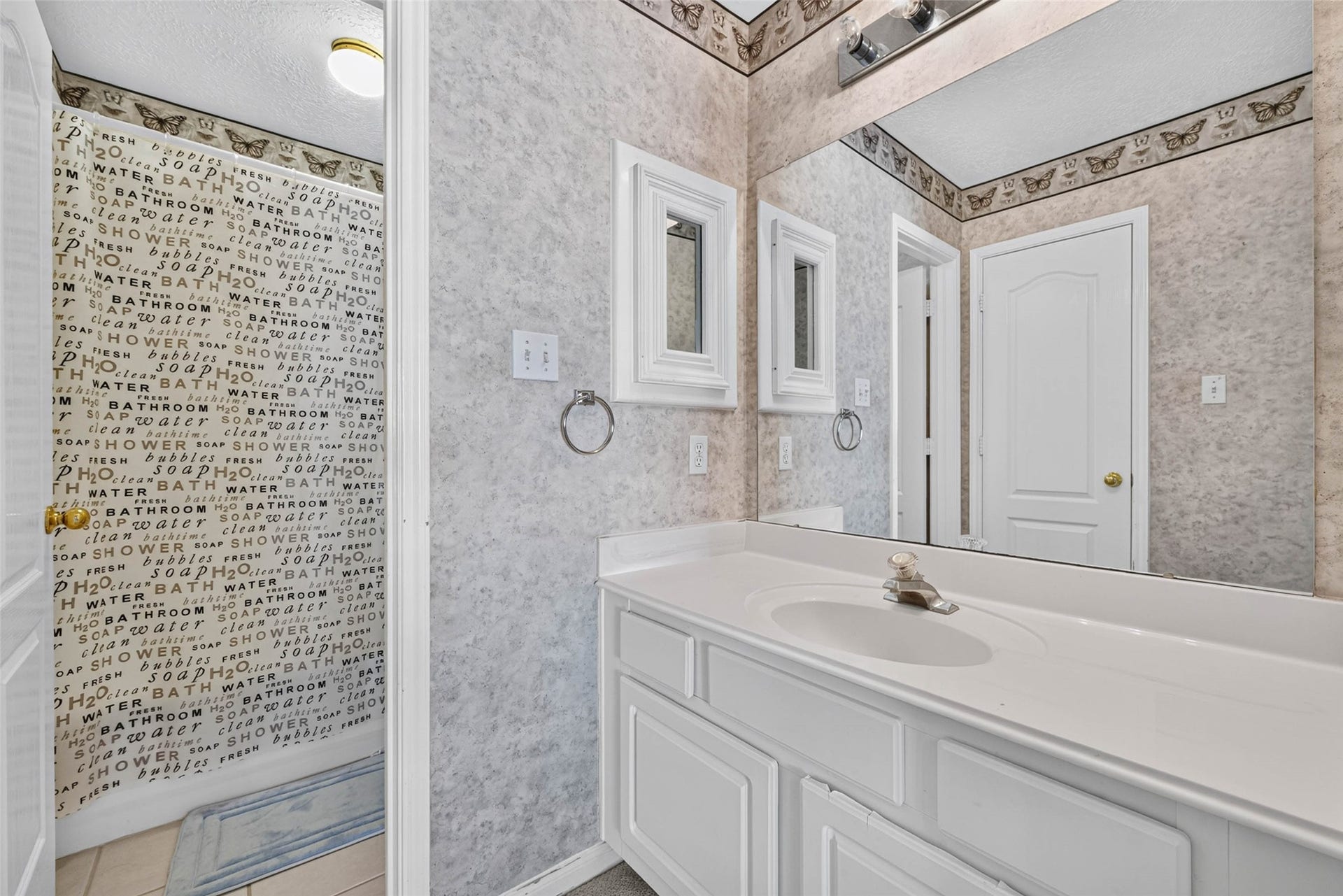 110 Annes Way, Stafford, TX 77477 110 Annes Way, Stafford, TX 77477