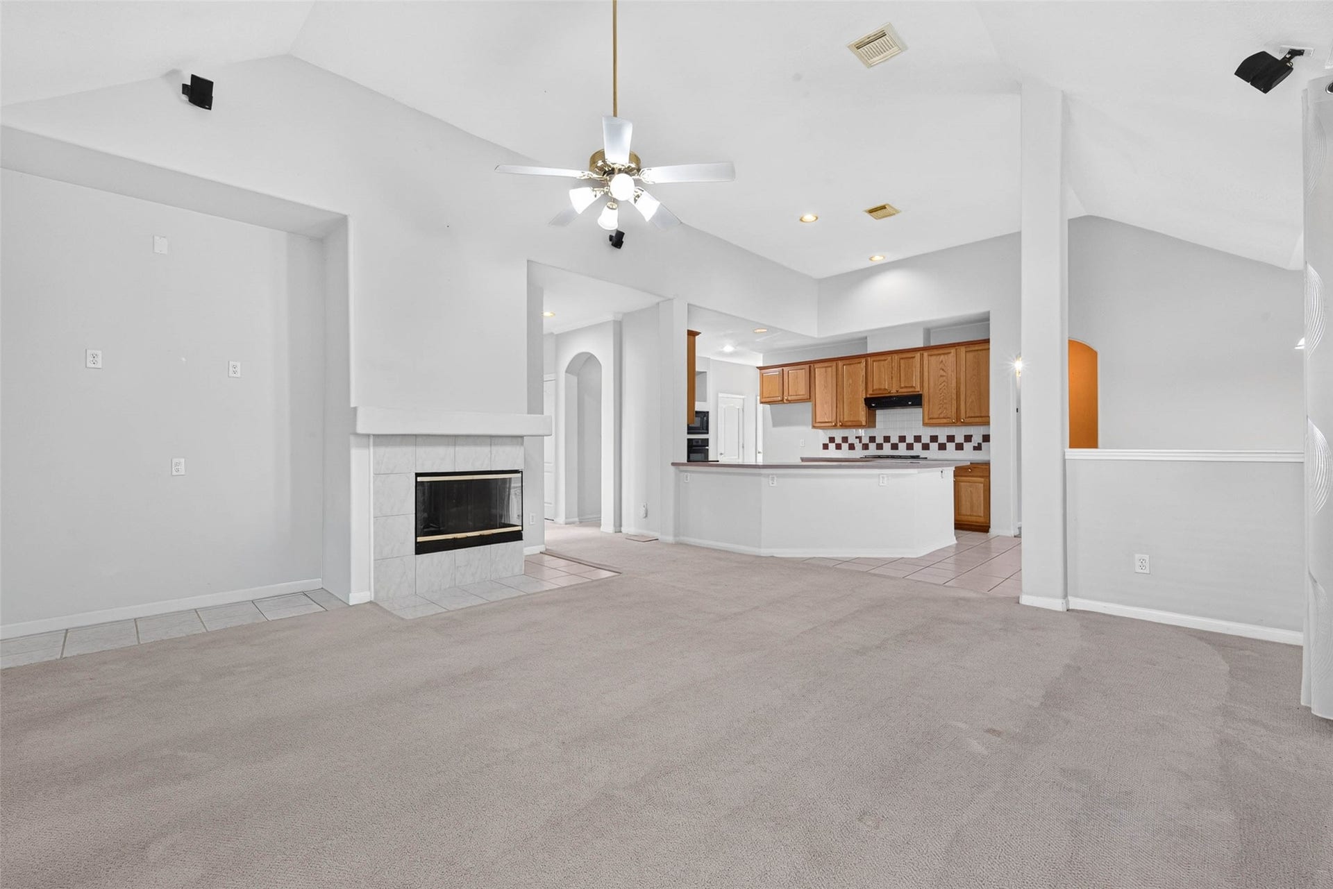 110 Annes Way, Stafford, TX 77477 110 Annes Way, Stafford, TX 77477