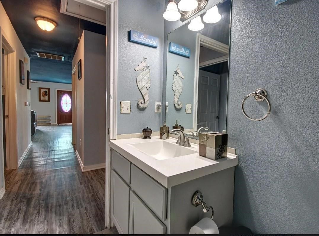 641 4th Street, Dickinson, TX 77539 641 4th Street, Dickinson, TX 77539