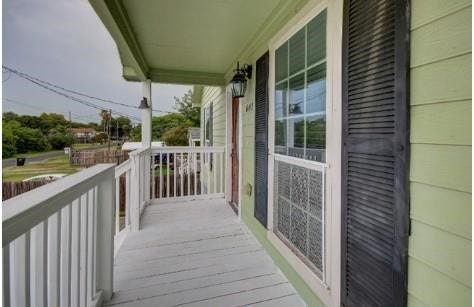 641 4th Street, Dickinson, TX 77539 641 4th Street, Dickinson, TX 77539