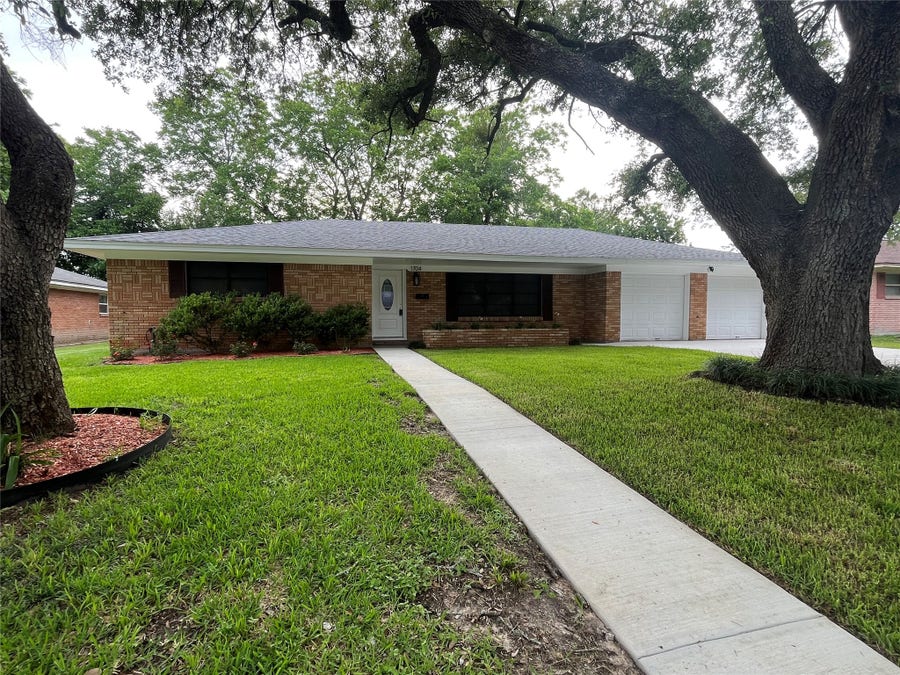 Property photo for 1704 Richardson Lane, Baytown, TX