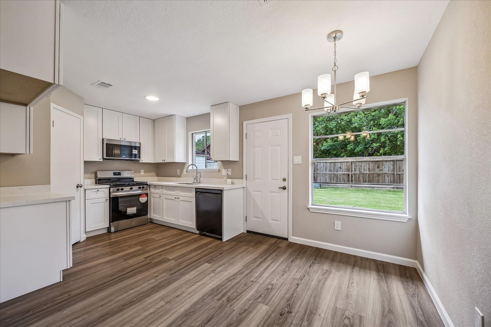 3114 Mission Valley Drive, Missouri City, TX 77459 3114 Mission Valley Drive, Missouri City, TX 77459