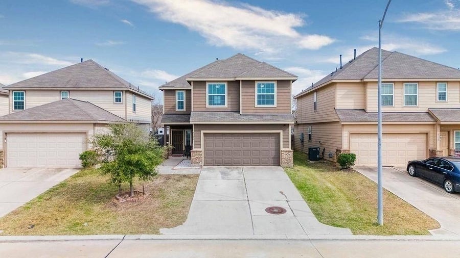 Property photo for 5742 Adelaide River Drive, Katy, TX