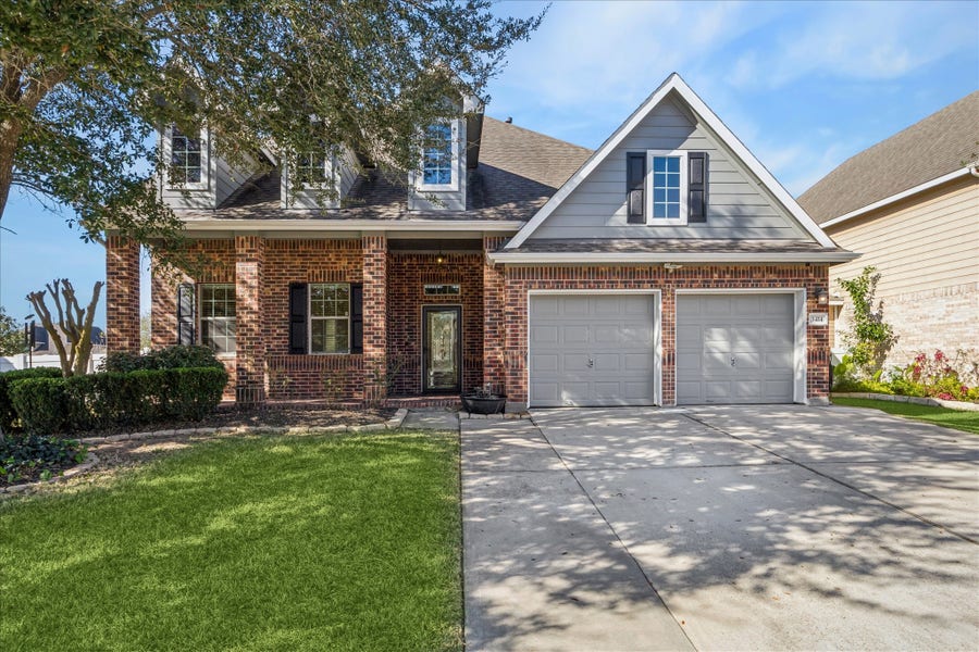Property photo for 3414 Old Holly Drive, Pearland, TX
