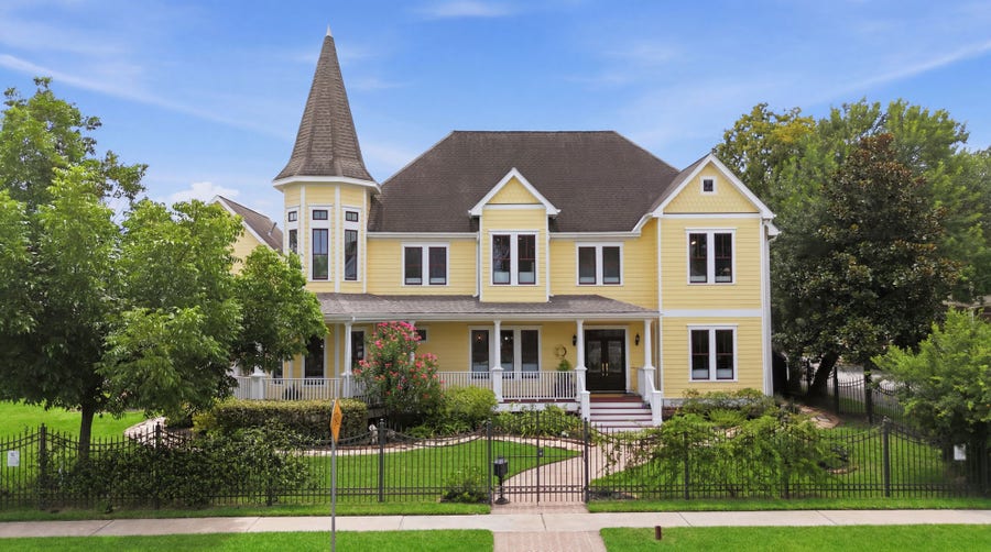 Property photo for 514 W 16th Street, Houston, TX