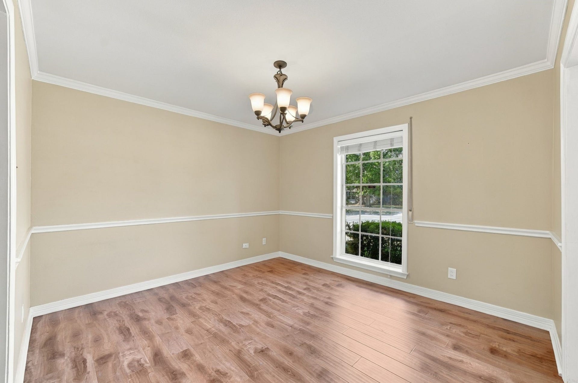 7823 Twin Hills Drive, Houston, TX 77071 7823 Twin Hills Drive, Houston, TX 77071