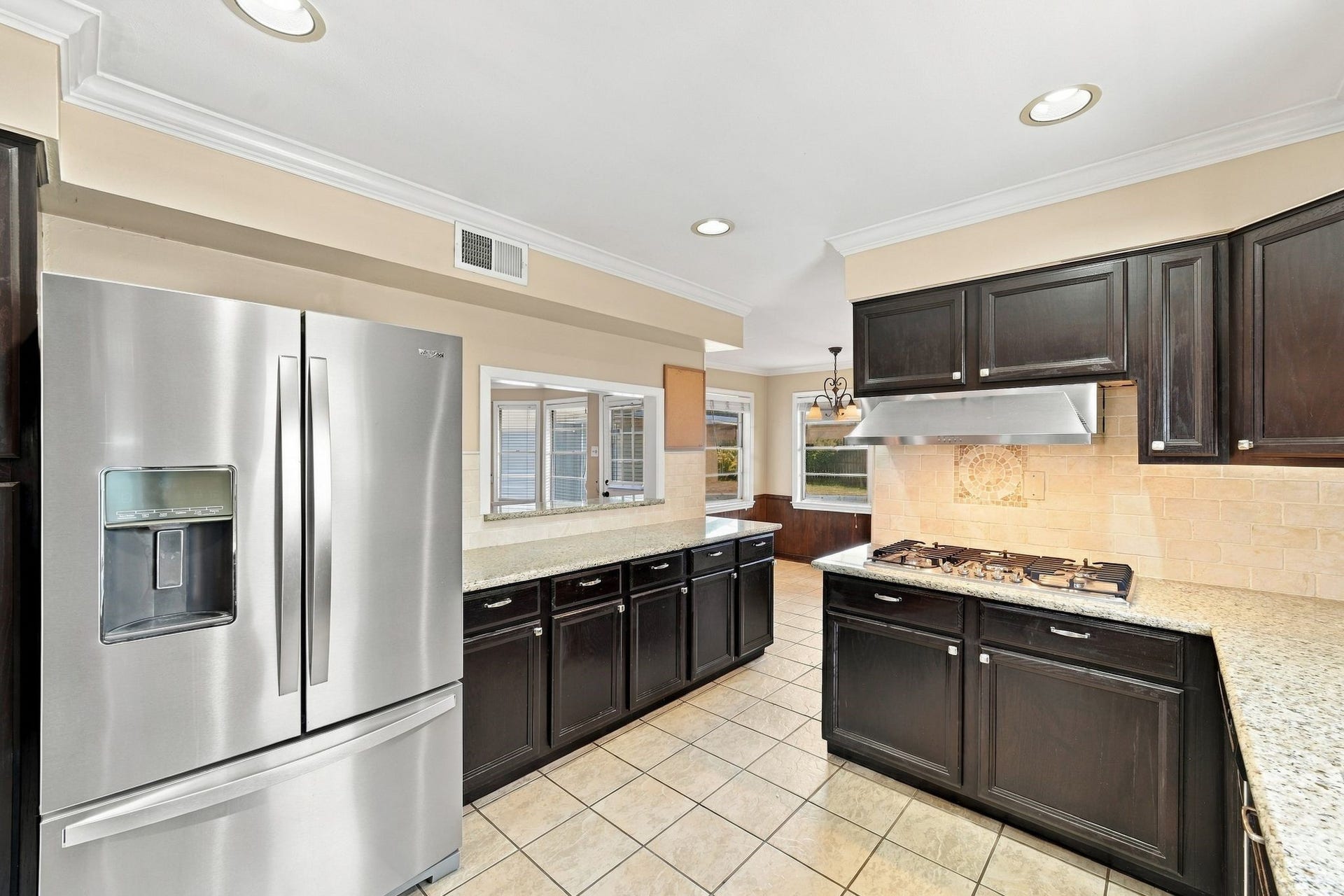 7823 Twin Hills Drive, Houston, TX 77071 7823 Twin Hills Drive, Houston, TX 77071