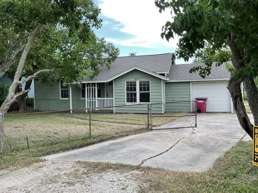 Property photo for 621 W 7th Street, Freeport, TX