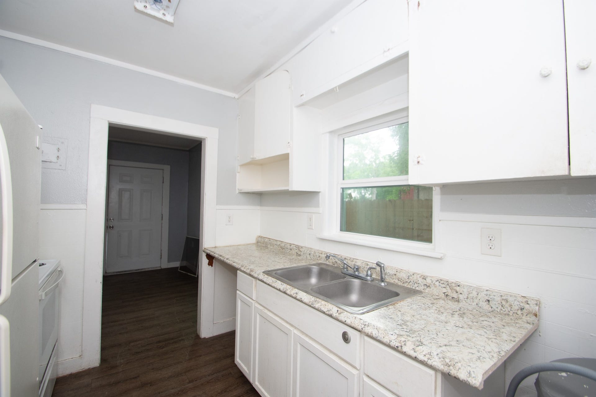713 W Willis Street, Alvin, TX 77511 713 W Willis Street, Alvin, TX 77511