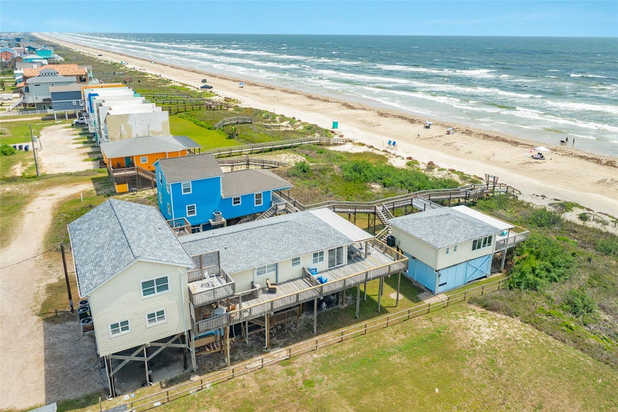 Property photo for 215 Spoonbill Place, Surfside Beach, TX