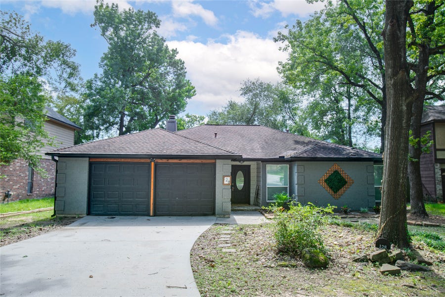 Property photo for 128 N Deerfoot Circle, The Woodlands, TX