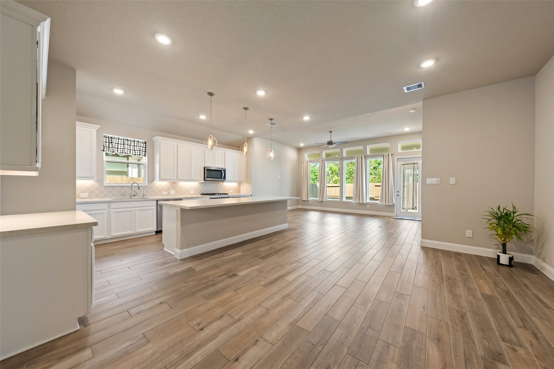 21335 Sierra Point Lane, Porter, TX 77365 21335 Sierra Point Lane, Porter, TX 77365