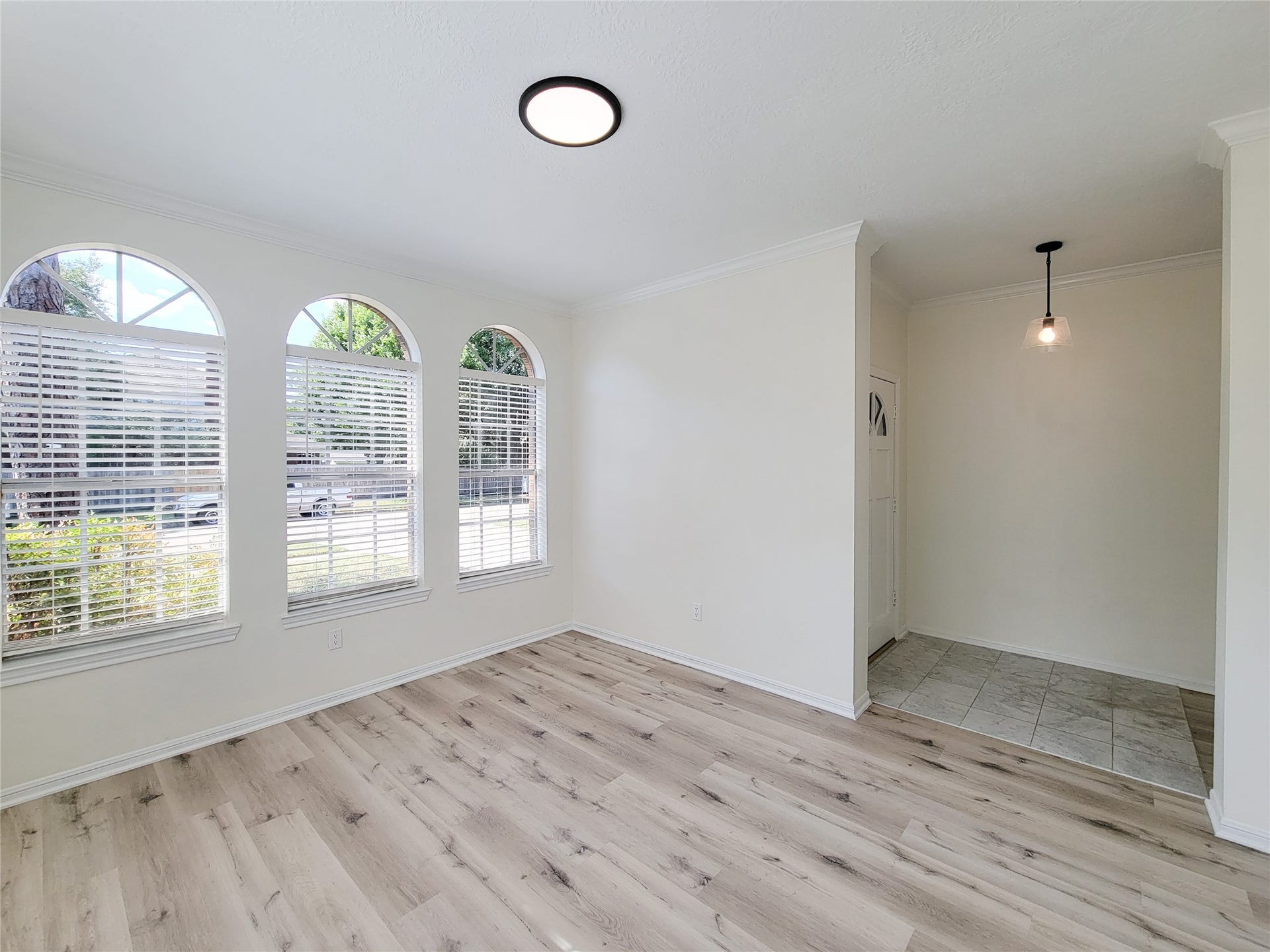 1422 Mabry Mill Road, Houston, TX 77062 1422 Mabry Mill Road, Houston, TX 77062