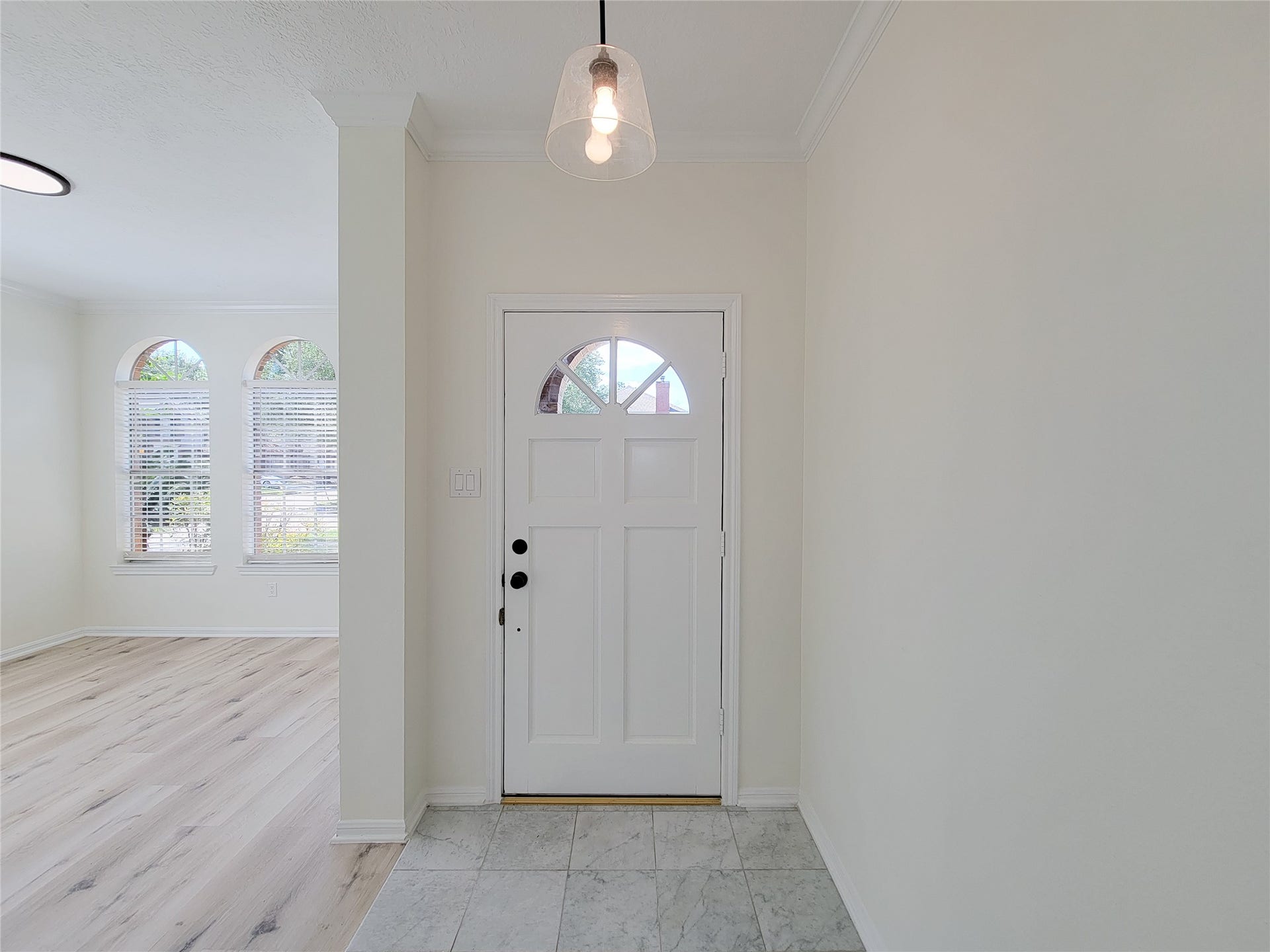 1422 Mabry Mill Road, Houston, TX 77062 1422 Mabry Mill Road, Houston, TX 77062