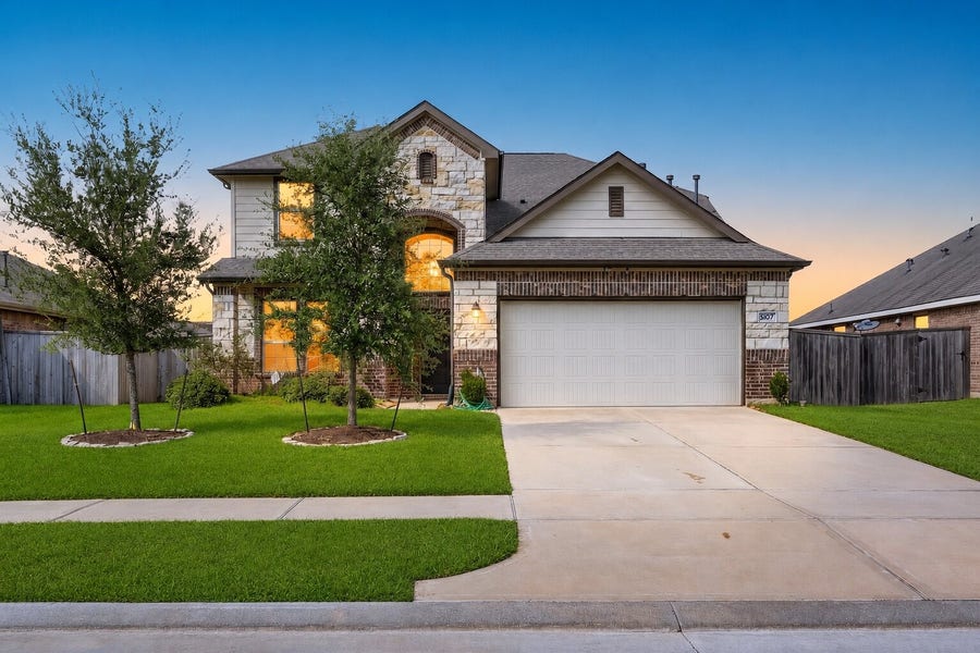 Property photo for 5107 Twin Summit Drive, Rosenberg, TX