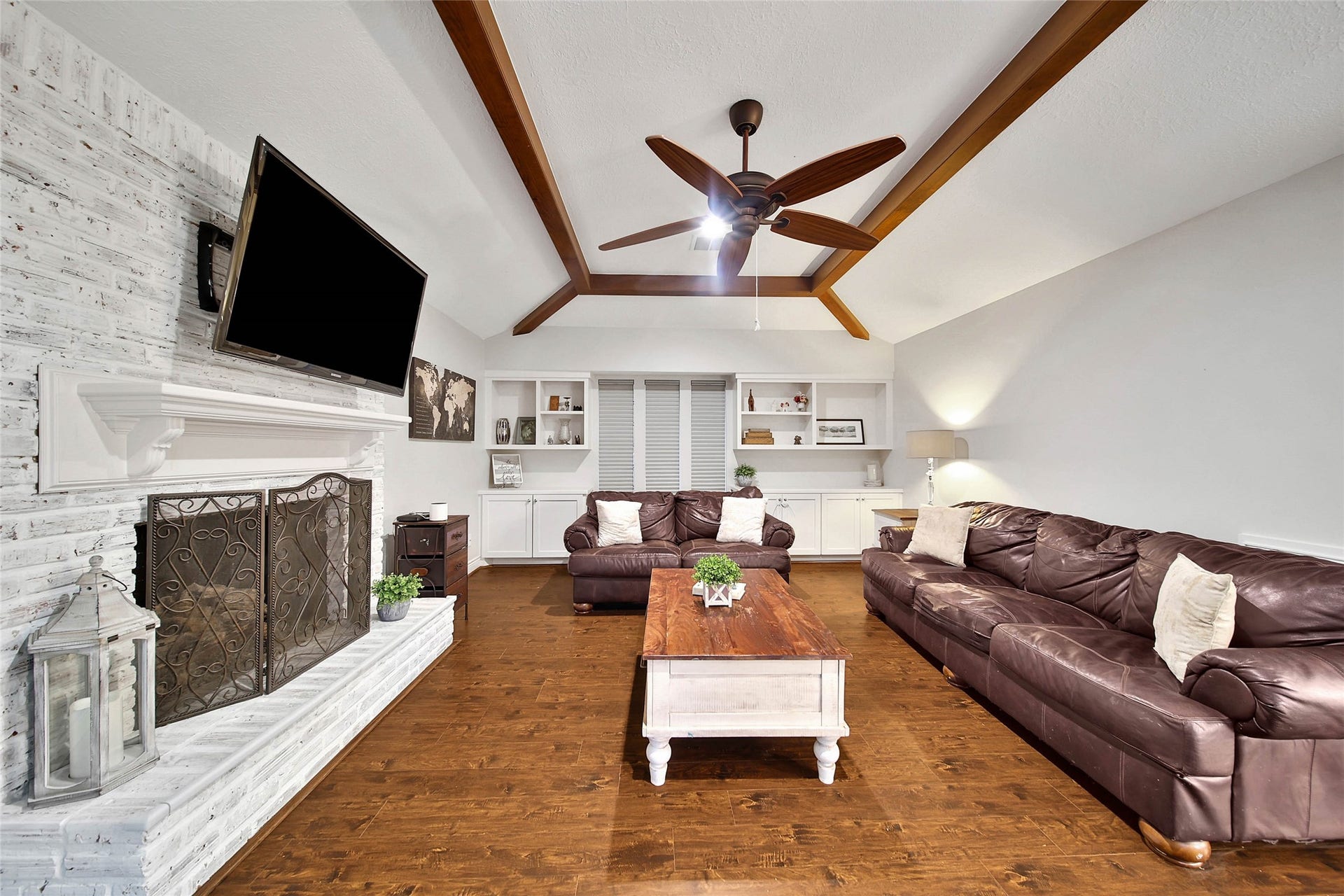 3306 Valley Haven Drive, Houston, TX 77339 3306 Valley Haven Drive, Houston, TX 77339