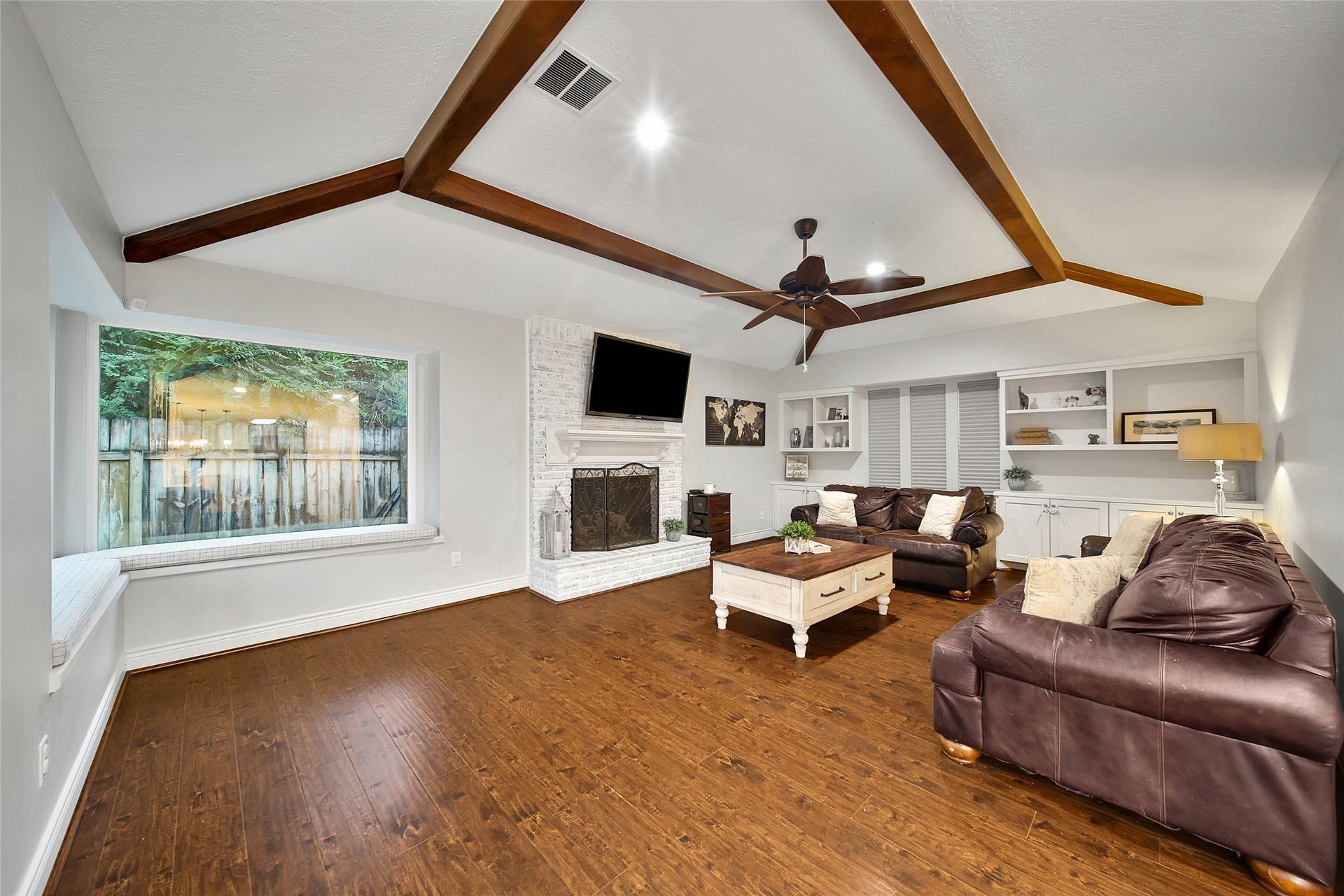 3306 Valley Haven Drive, Houston, TX 77339 3306 Valley Haven Drive, Houston, TX 77339