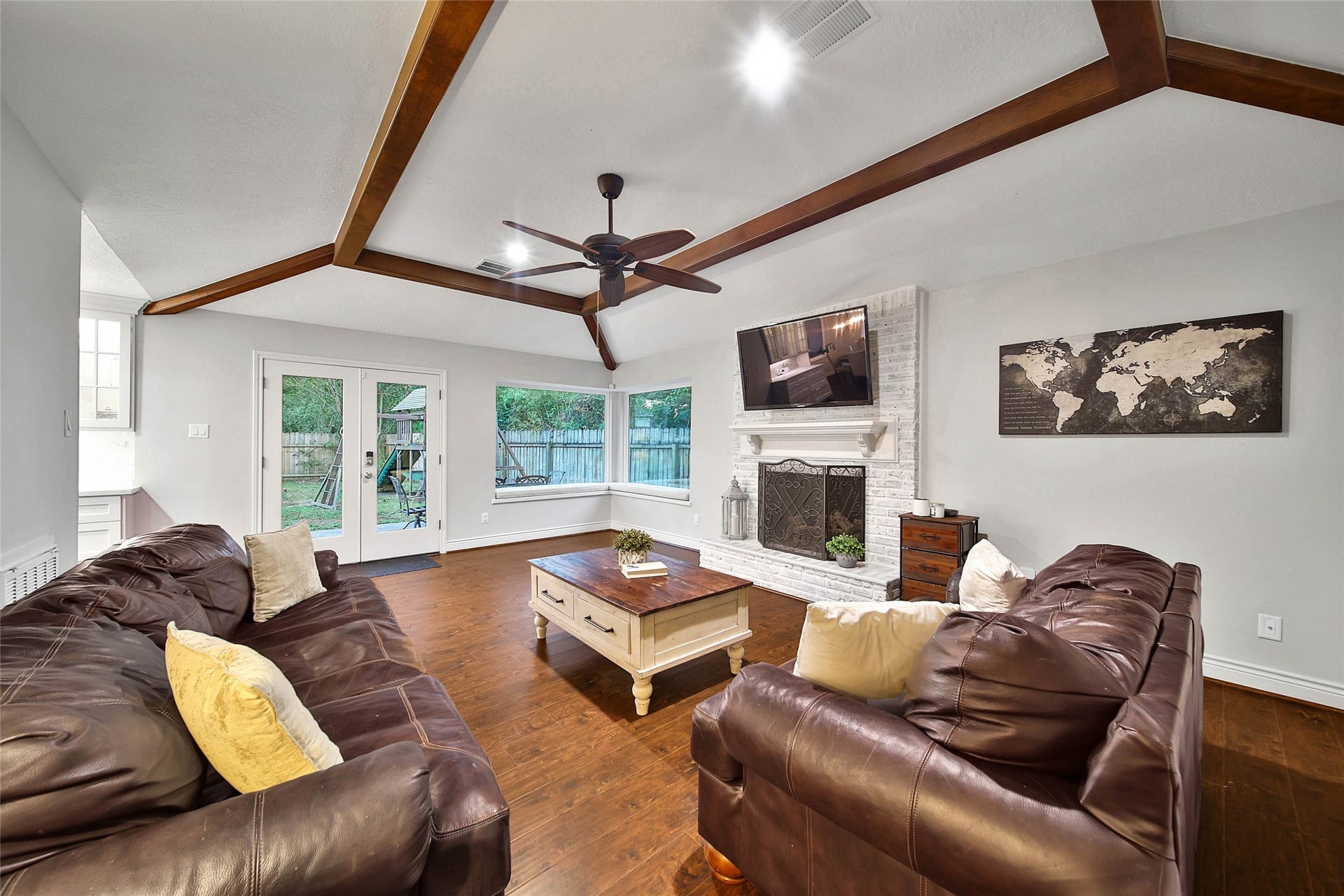 3306 Valley Haven Drive, Houston, TX 77339 3306 Valley Haven Drive, Houston, TX 77339