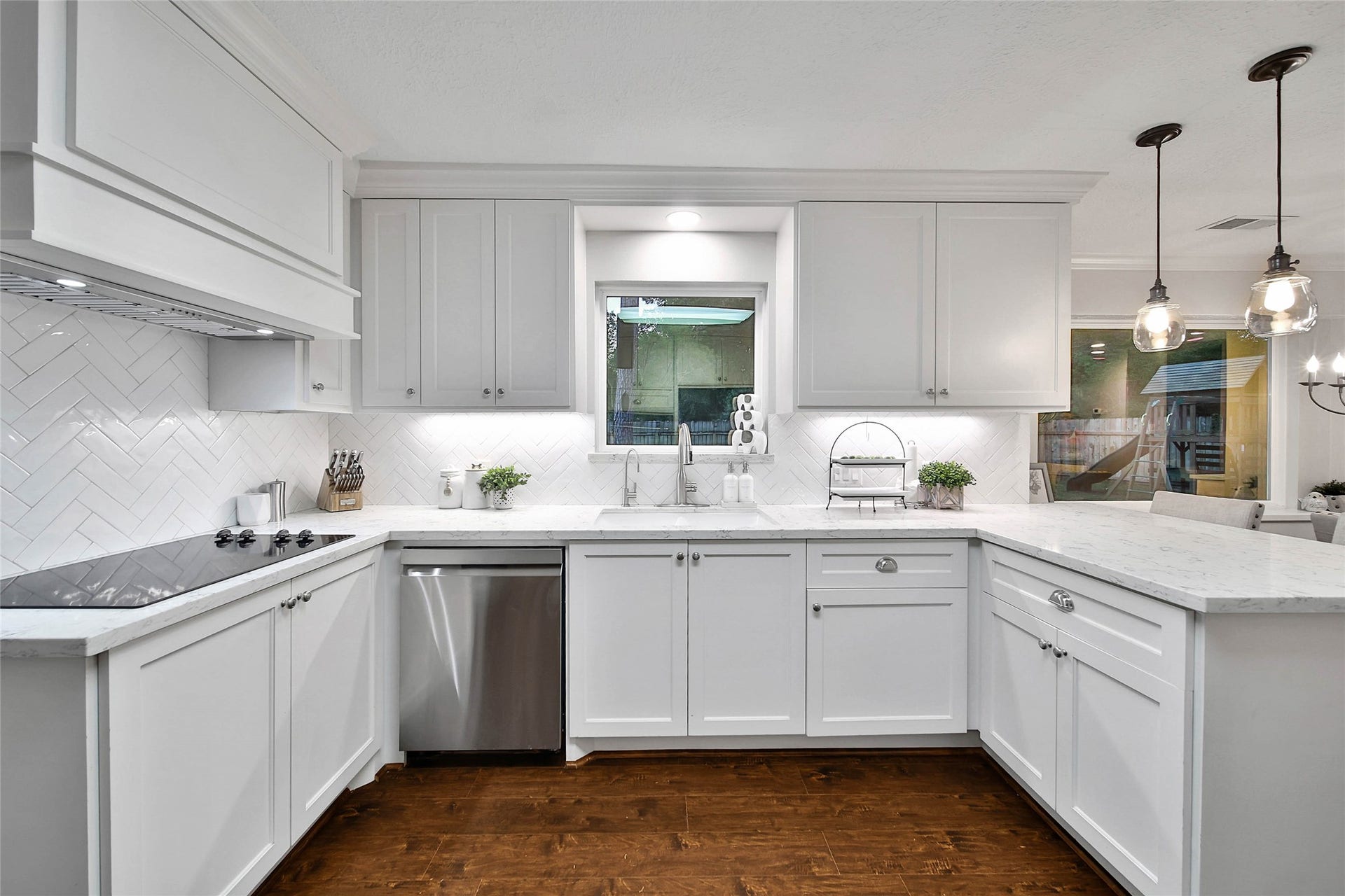 3306 Valley Haven Drive, Houston, TX 77339 3306 Valley Haven Drive, Houston, TX 77339