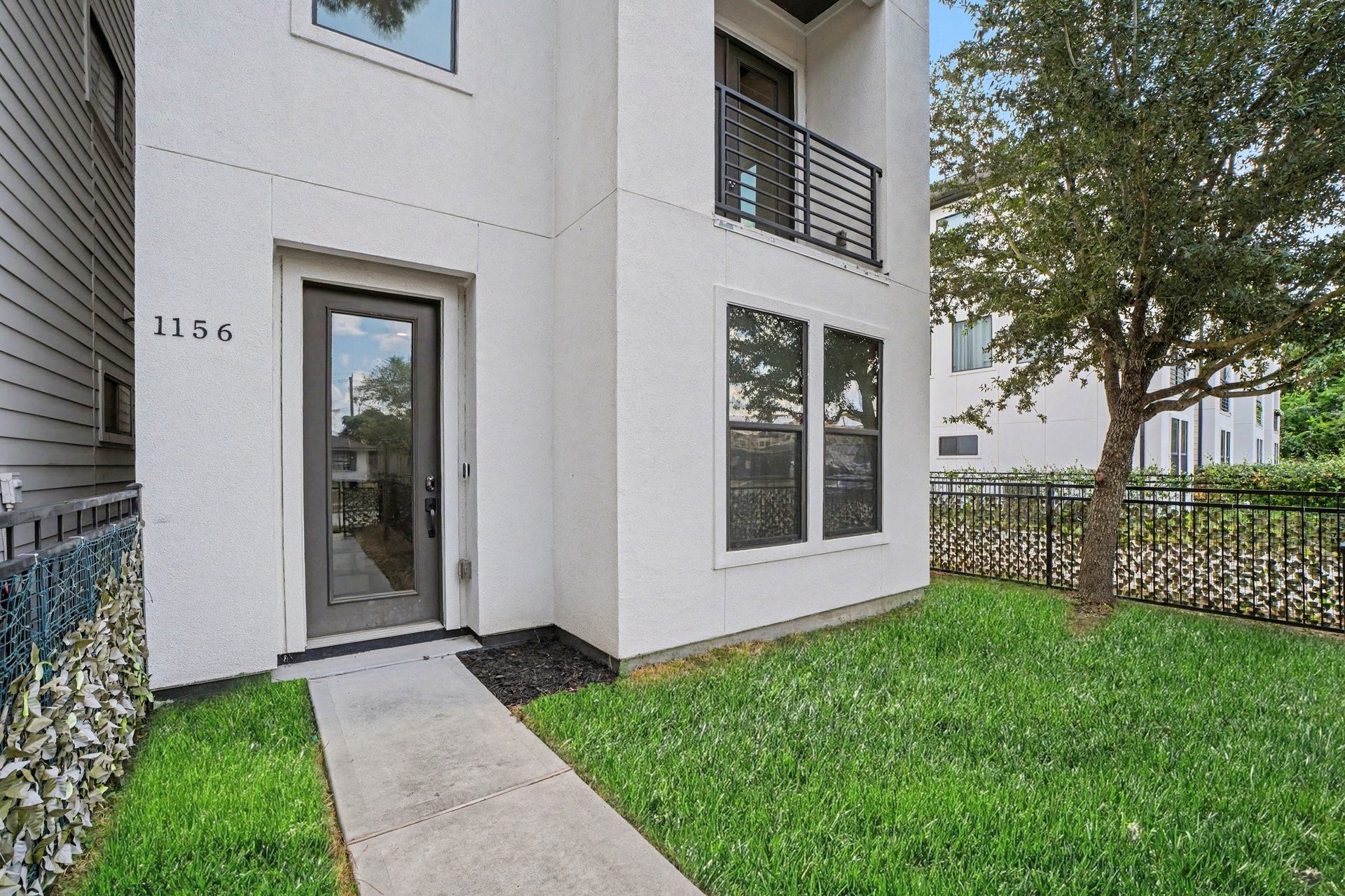 1156 Wycliffe Drive, Houston, TX 77043 1156 Wycliffe Drive, Houston, TX 77043