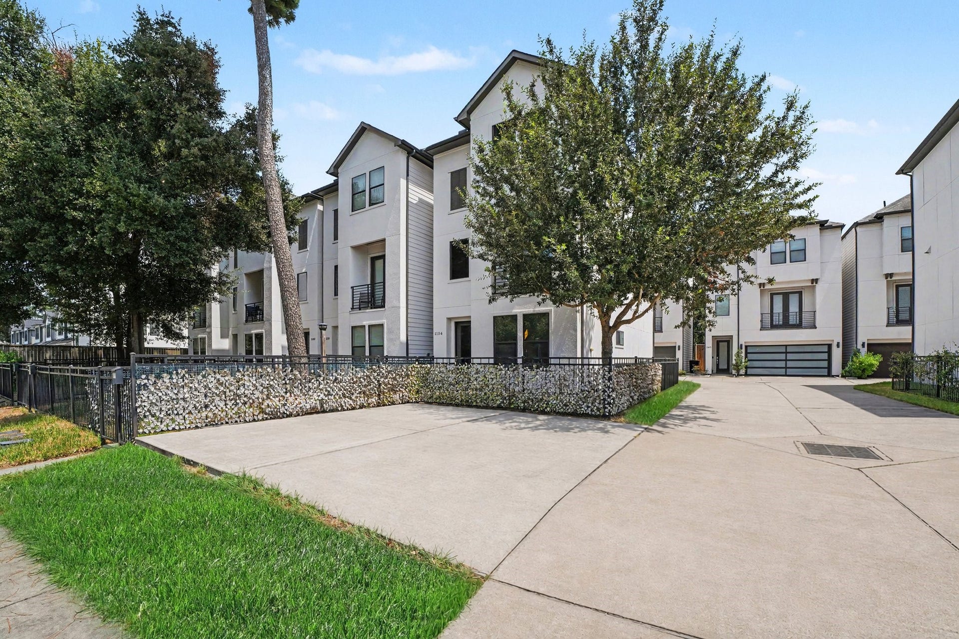 1156 Wycliffe Drive, Houston, TX 77043 1156 Wycliffe Drive, Houston, TX 77043