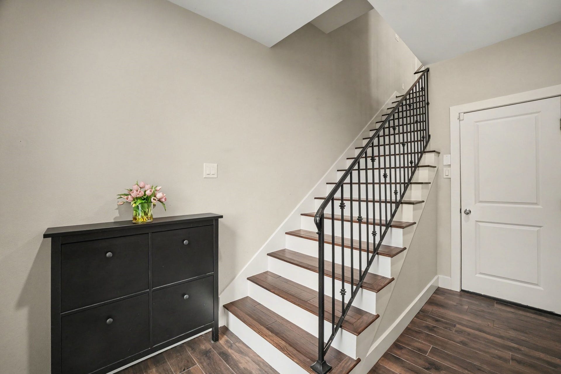 1156 Wycliffe Drive, Houston, TX 77043 1156 Wycliffe Drive, Houston, TX 77043