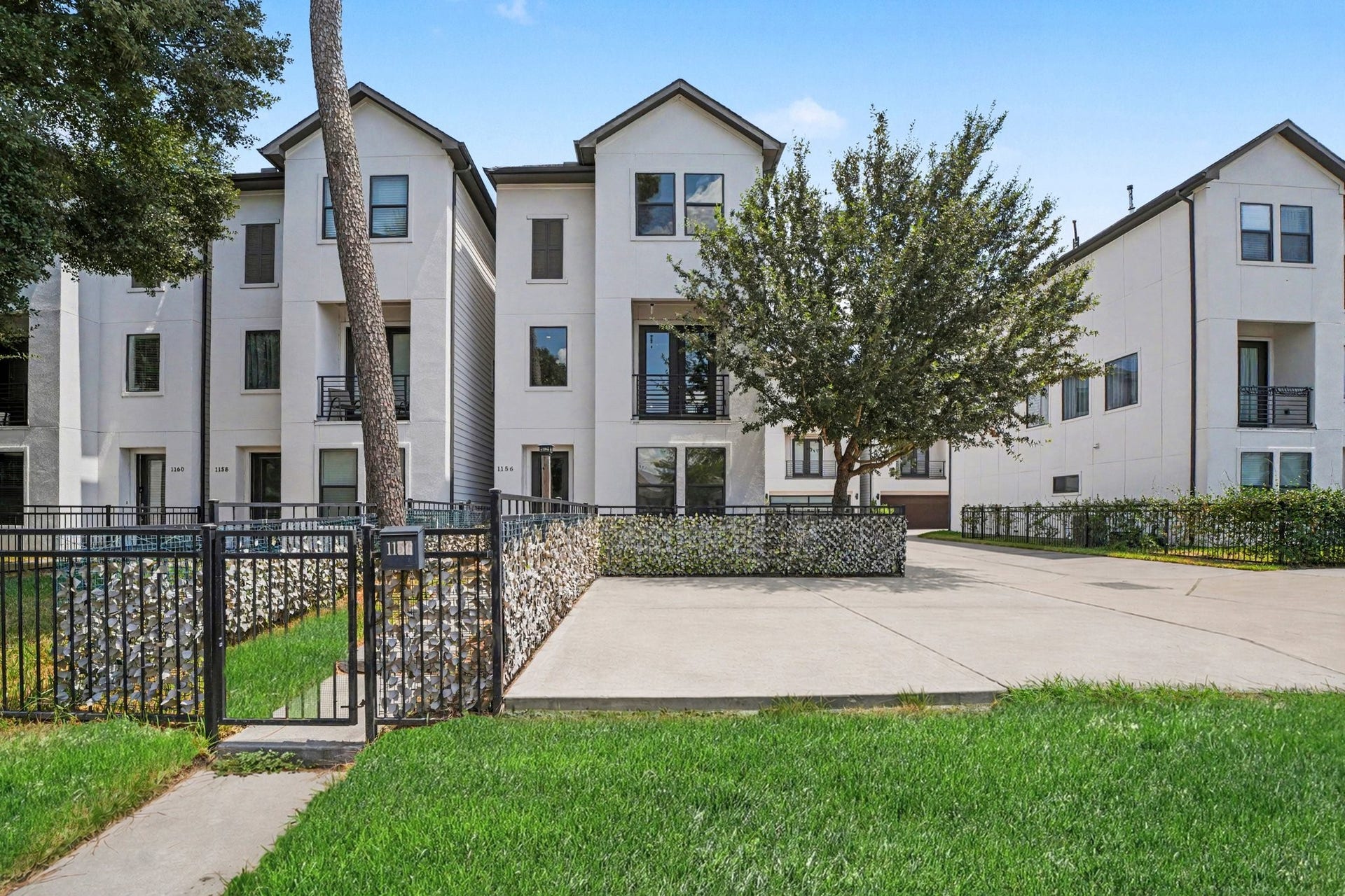 1156 Wycliffe Drive, Houston, TX 77043 1156 Wycliffe Drive, Houston, TX 77043
