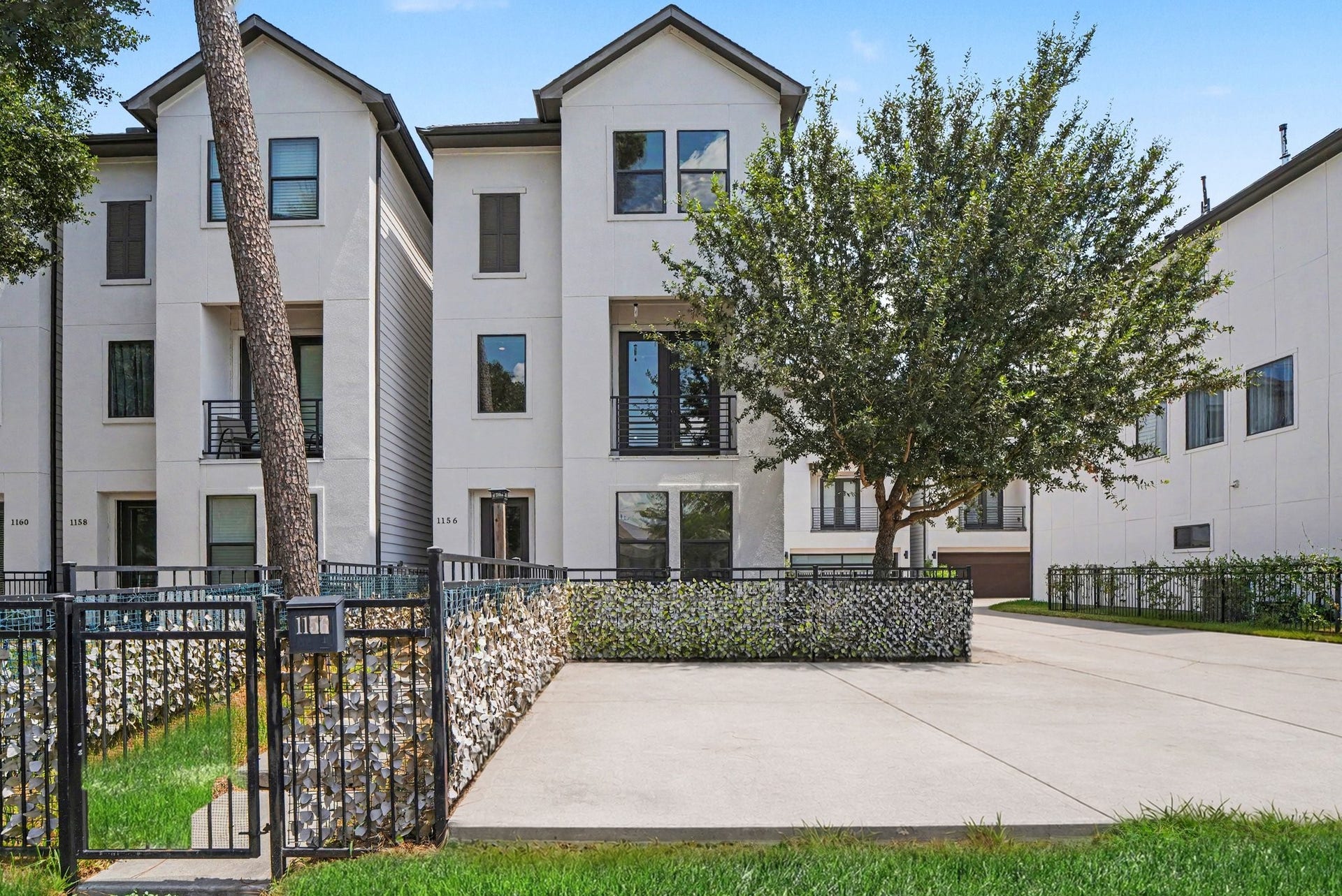 1156 Wycliffe Drive, Houston, TX 77043 1156 Wycliffe Drive, Houston, TX 77043