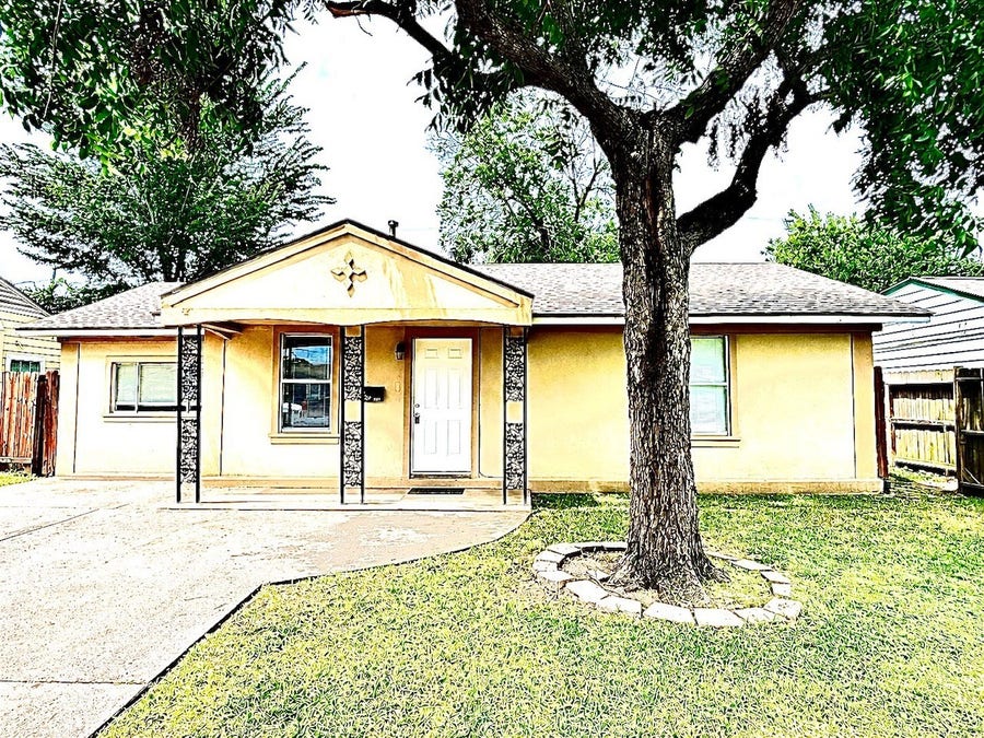 Property photo for 3017 Fern Street, Pasadena, TX