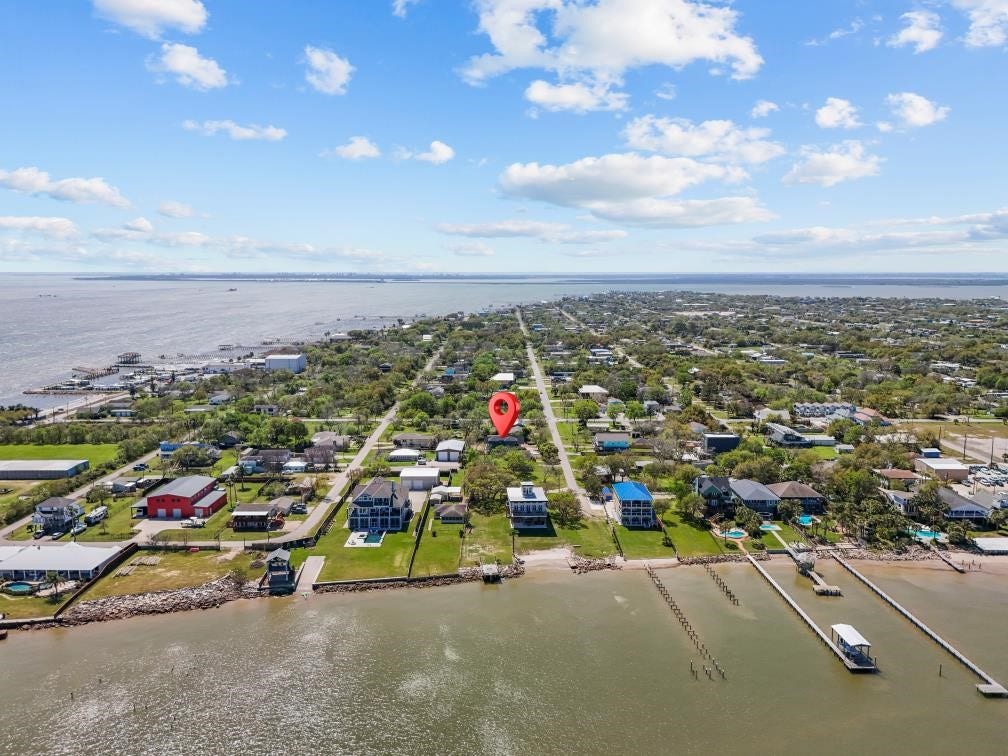 125 4th Street, San Leon, TX 77539 125 4th Street, San Leon, TX 77539