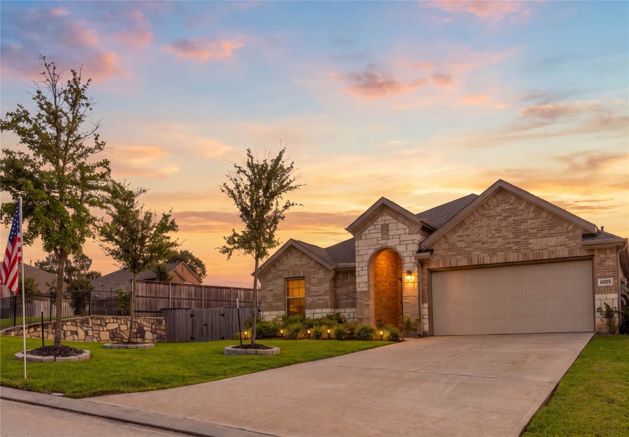 Property photo for 6005 Heritage Creek Lane, Conroe, TX