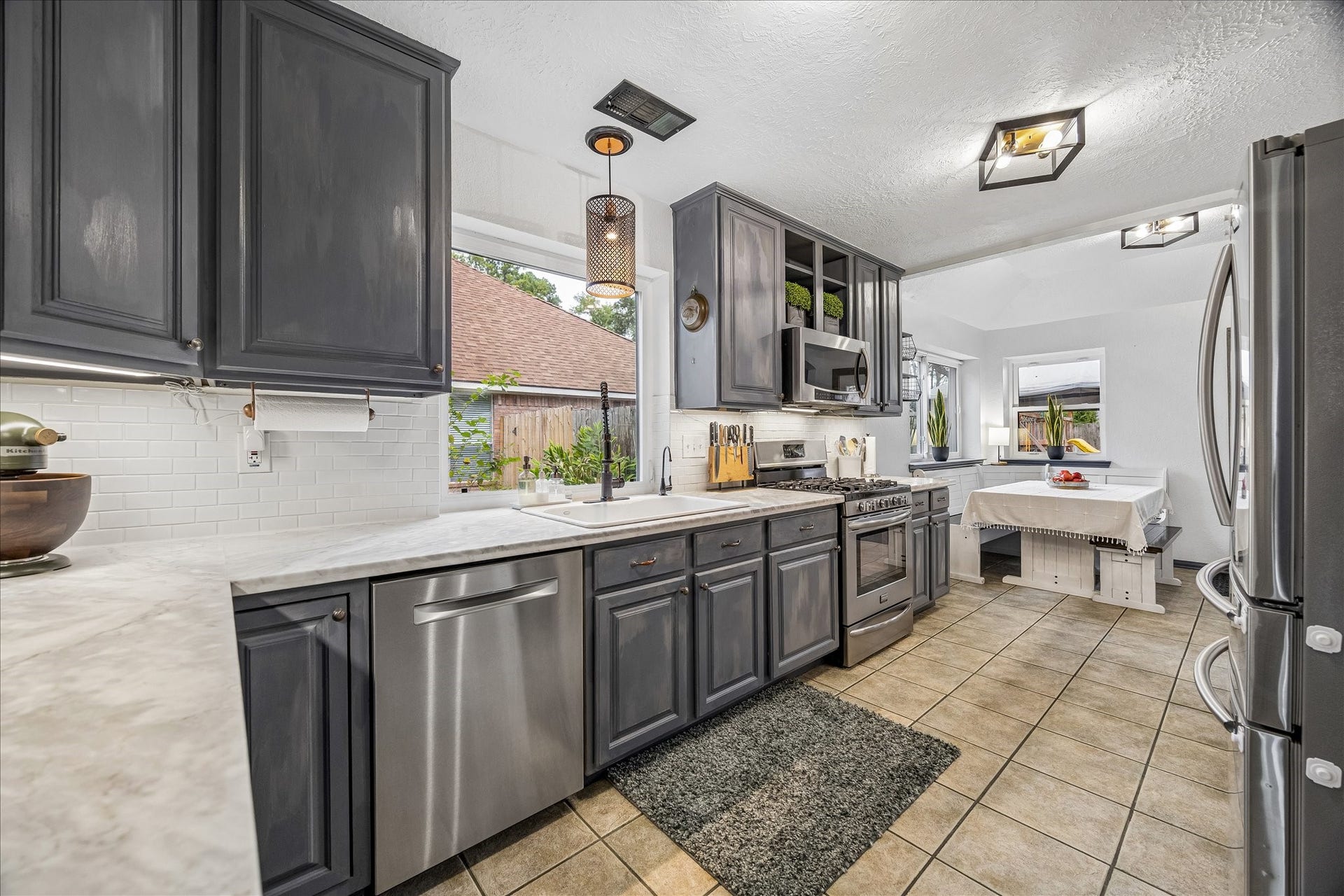 1918 Mercoal Drive, Spring, TX 77386 Custom painted cabinets, under cabinet lighting